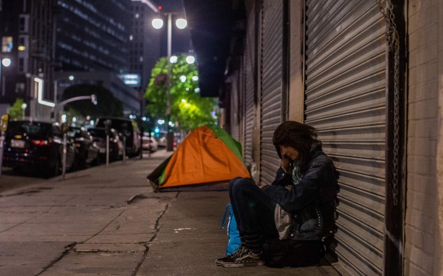 Бездомная в Лос-Анджелесе